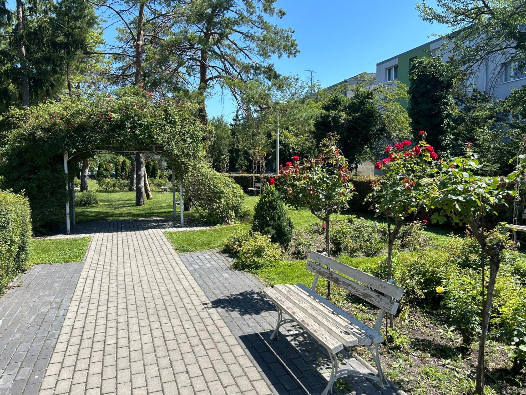 Apartman Rose Dunajska Streda Bagian luar foto